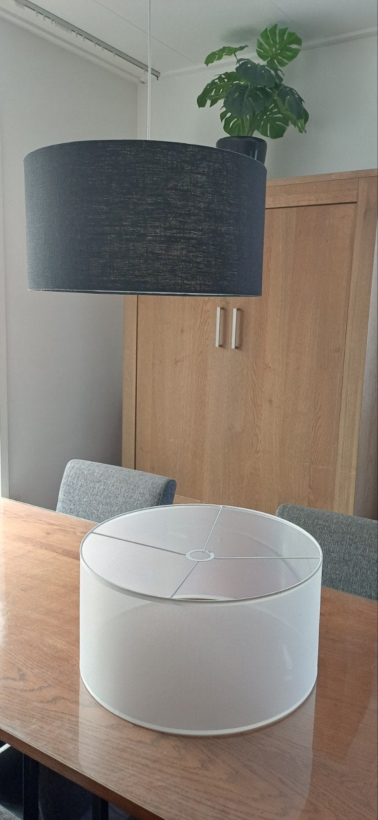 Stijlvolle hanglamp met stoffen kap - Zwart en Wit, Ophalen, Overige materialen, 50 tot 100 cm, Zo goed als nieuw