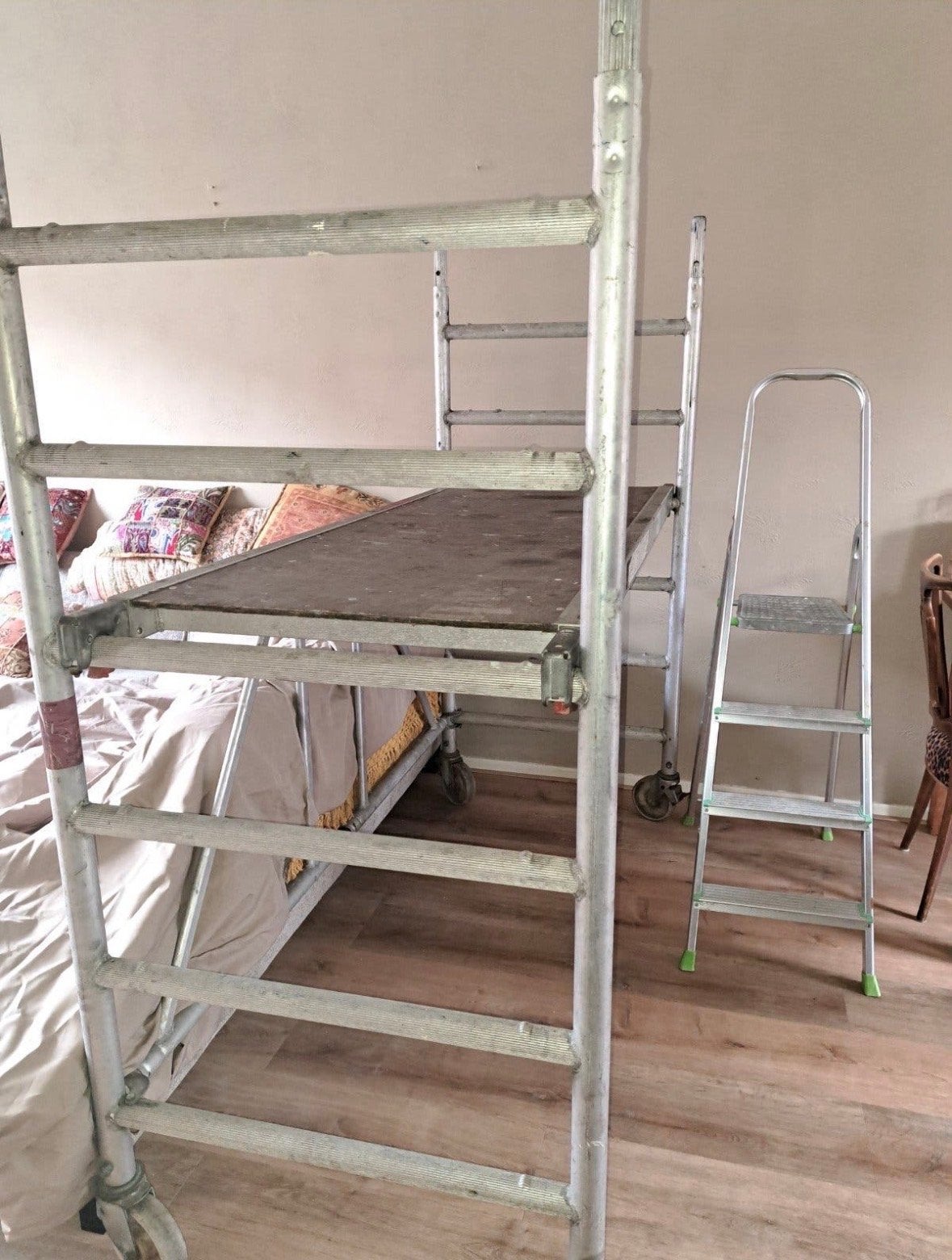 Rolsteiger met 3 à 4 meter werkhoogte, Doe-het-zelf en Verbouw, Ophalen, Gebruikt, Rolsteiger of Kamersteiger, 2 tot 5 meter