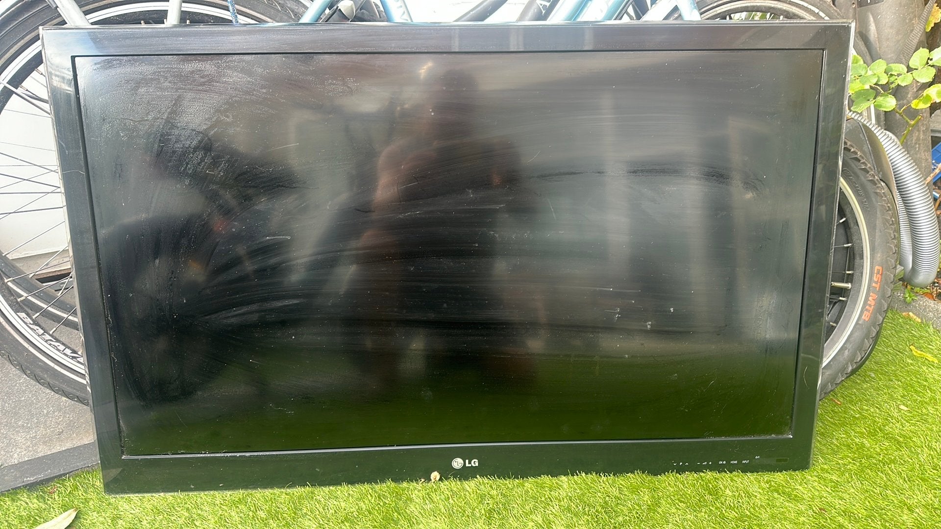 Lg tv, 50 Hz, Ophalen of Verzenden, Zo goed als nieuw, 100 cm of meer