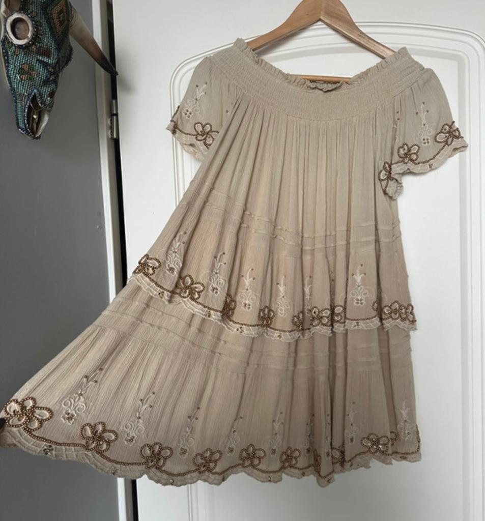 Piti Cuiti  , boho a lijn jurkje , off shoulder , maat 36/38, Kleding | Dames, Jurken, Beige, Ophalen of Verzenden, Zo goed als nieuw