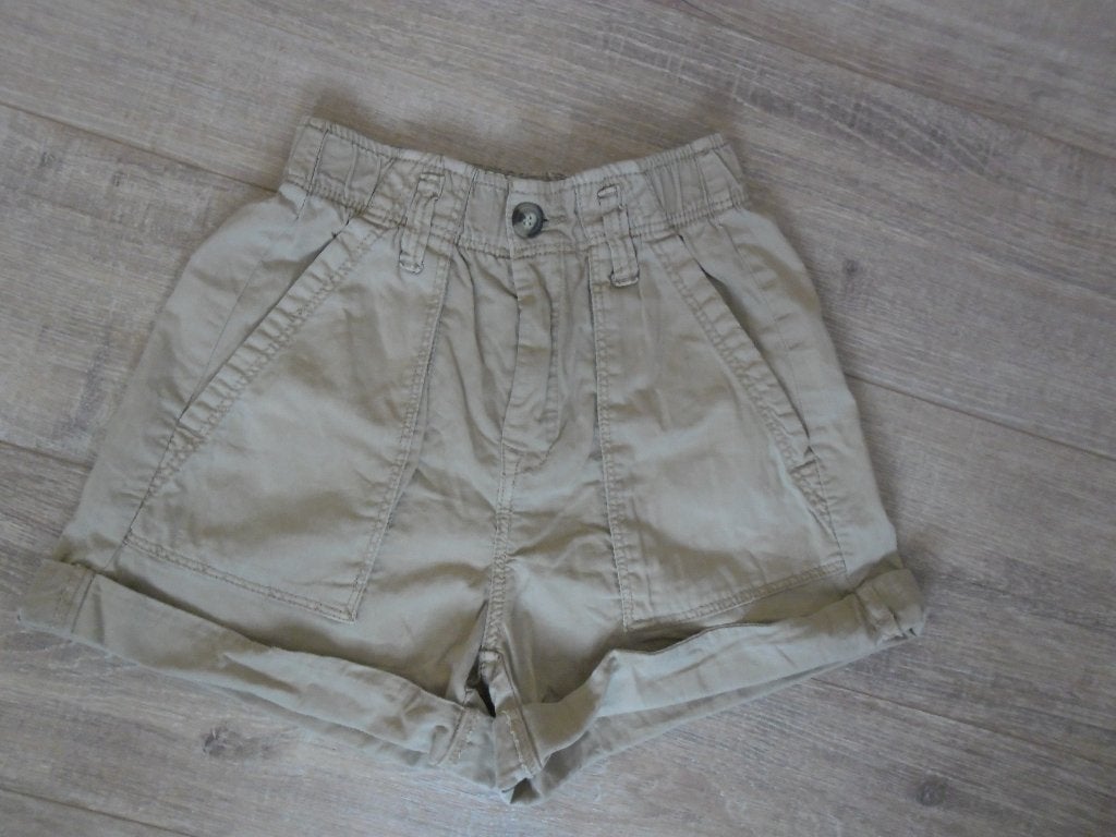 z.g.a.n. meisjes korte broek. Maat 176/XS, Kinderen en Baby's, Kinderkleding | Maat 176, Broek, Meisje, Ophalen of Verzenden, Zo goed als nieuw