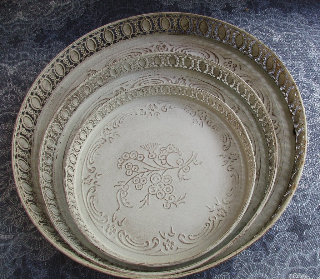 3 delige metalen plateau of tray set - 40 / 32 / 25 cm, Huis en Inrichting, Gebruikt, Rond, Ophalen of Verzenden, Overige typen