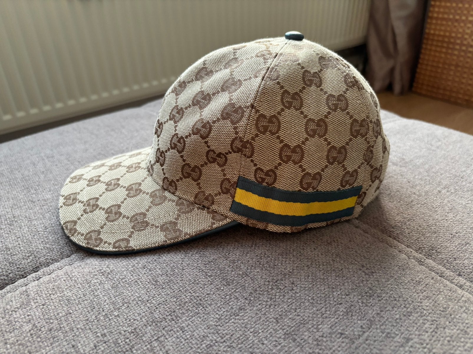 Gucci Pet Geel / Blauw, Kleding | Heren, Hoeden en Petten, Ophalen of Verzenden, Nieuw, 57 cm (M, 7⅛ inch) of minder, Pet