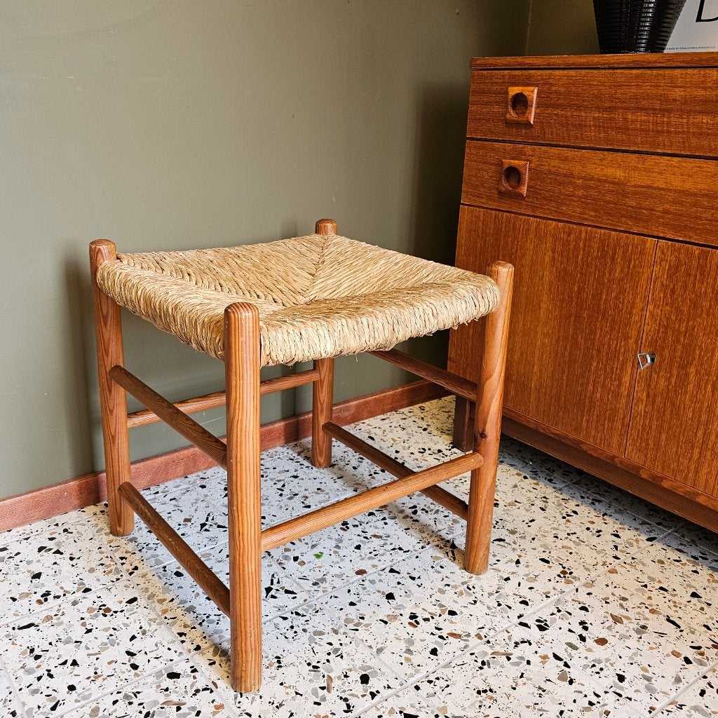 Ate van Apeldoorn houten jr 60/70 kruk Vintage Dutch design, Ophalen of Verzenden, Zo goed als nieuw, X, Hout
