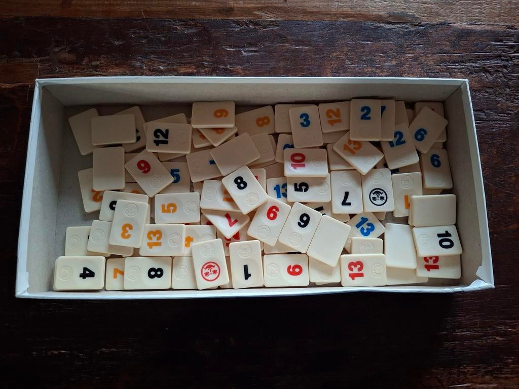 Rummikub steentjes, Hobby en Vrije tijd, Gezelschapsspellen | Bordspellen, Ophalen of Verzenden, Gebruikt