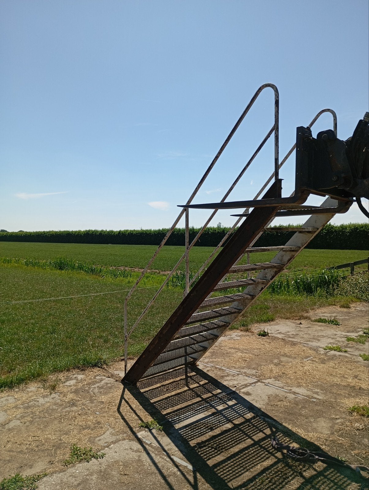 stalen trap met leuningen, Doe-het-zelf en Verbouw, Ladders en Trappen, Ophalen, 2 tot 4 meter