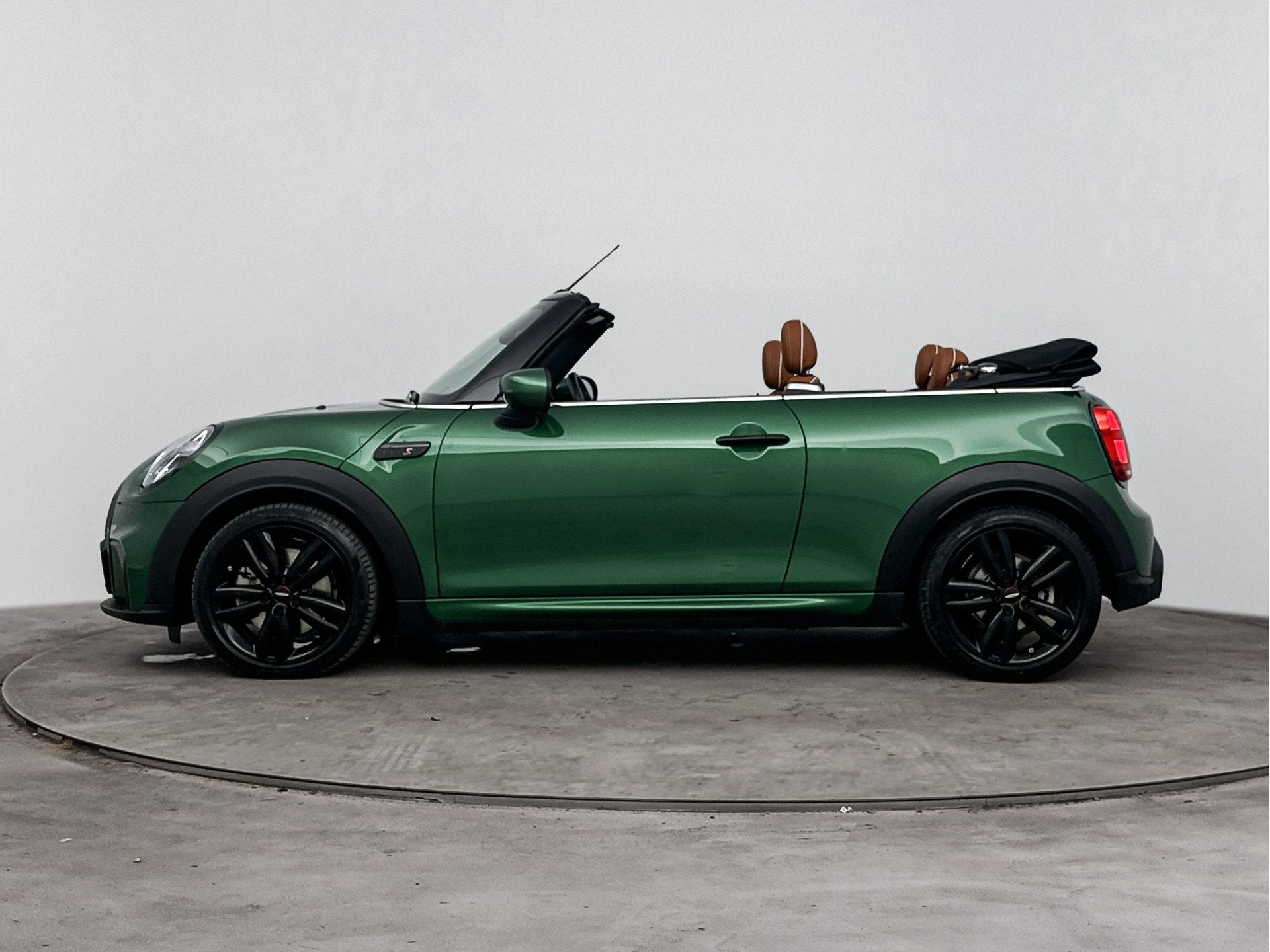 MINI Cabrio Cooper S John Cooper Works Automaat / Sportstoel, Auto's, 1300 kg, Gebruikt, Euro 6, 4 cilinders