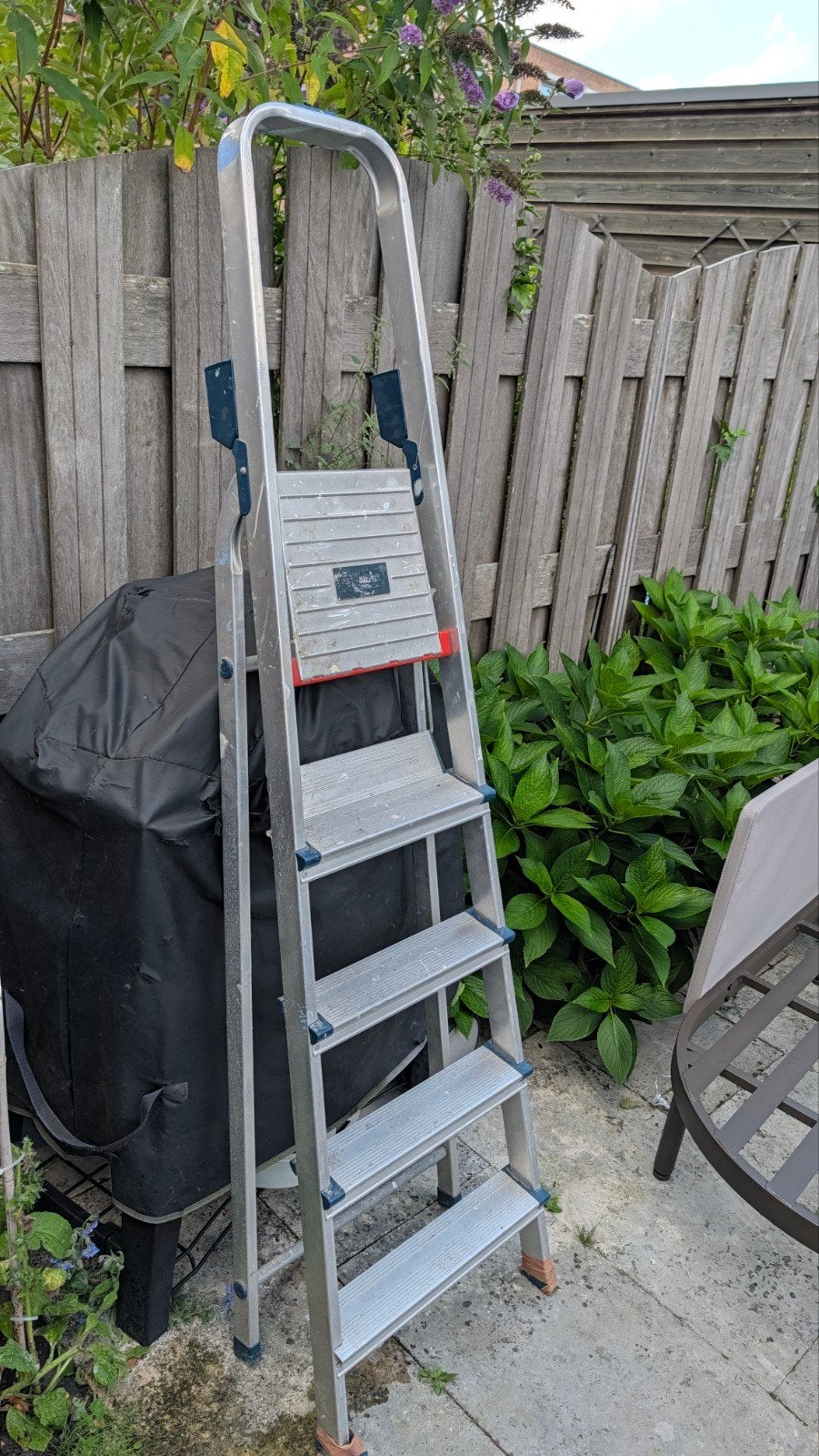 Altrext trap 5 treden - pootbeschermers gebroken, Doe-het-zelf en Verbouw, Ladders en Trappen, Ophalen, Gebruikt, Trap, Minder dan 2 meter