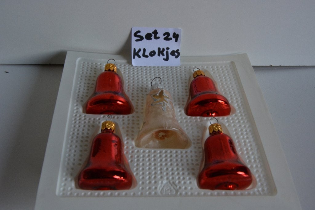 Leuke set met kerstballen en klokjes. Set 24, Ophalen of Verzenden, Zo goed als nieuw