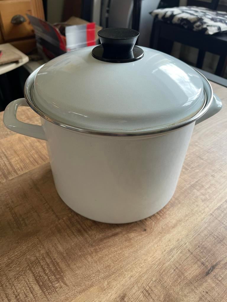 Witte Soeppan met Deksel - Gebruikt, Ophalen of Verzenden, Gebruikt, Overige materialen, Kookpan of Snelkookpan