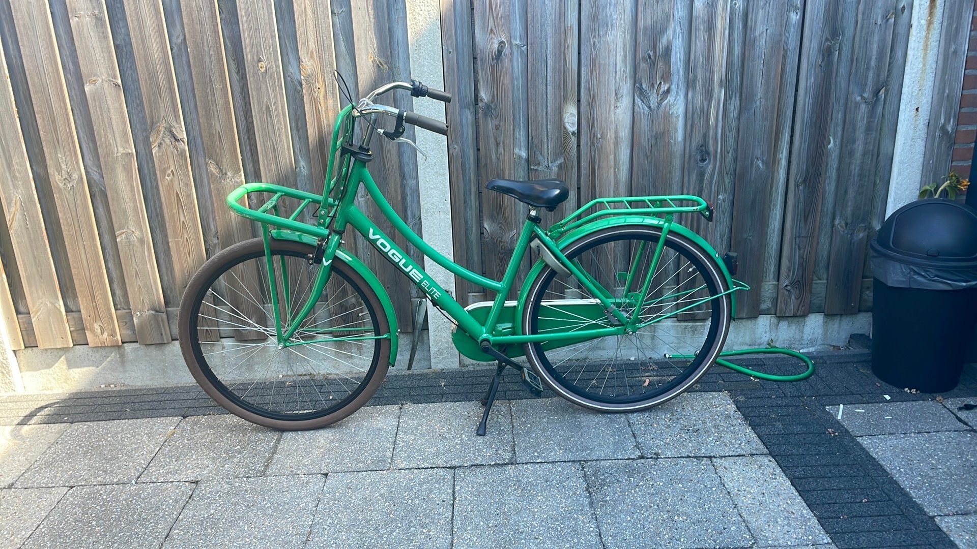 Vogue elite damesfiets, Fietsen en Brommers, Fietsen | Dames | Omafietsen, Ophalen, Gebruikt, Terugtraprem, Versnellingen