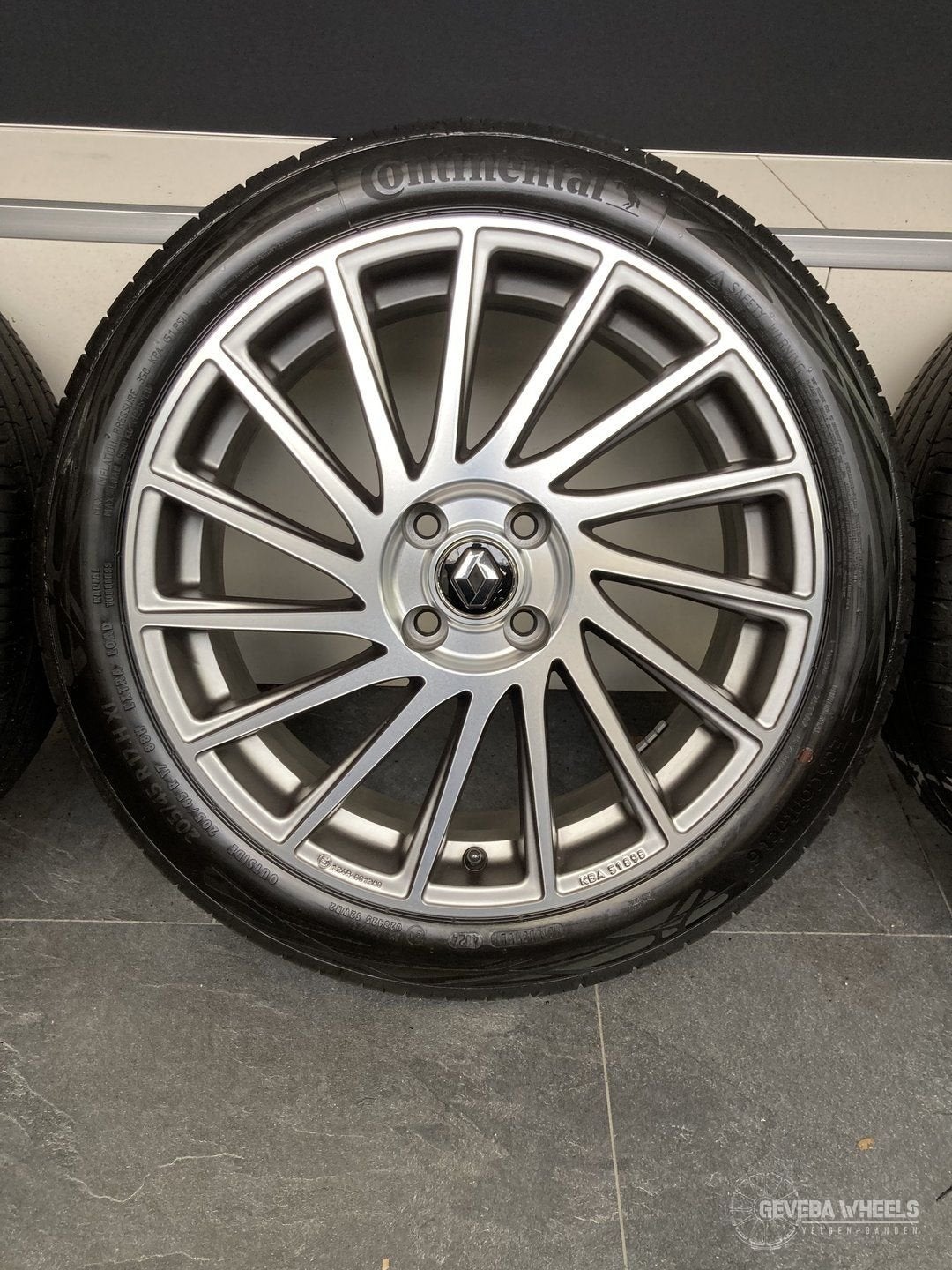 17''  Renault Clio V sport velgen + banden 4x100 205/45/17, Auto-onderdelen, Banden en Velgen, Gebruikt, -, -, Banden en Velgen
