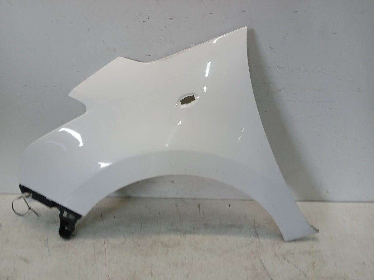 Spatbord links voor Citroën C3, Onderdelen@venauto.nl, Van der Ven Autorecycling B.V., Gebruikt, Ettenseweg 76, 4706 PB Roosendaal, The Netherlands