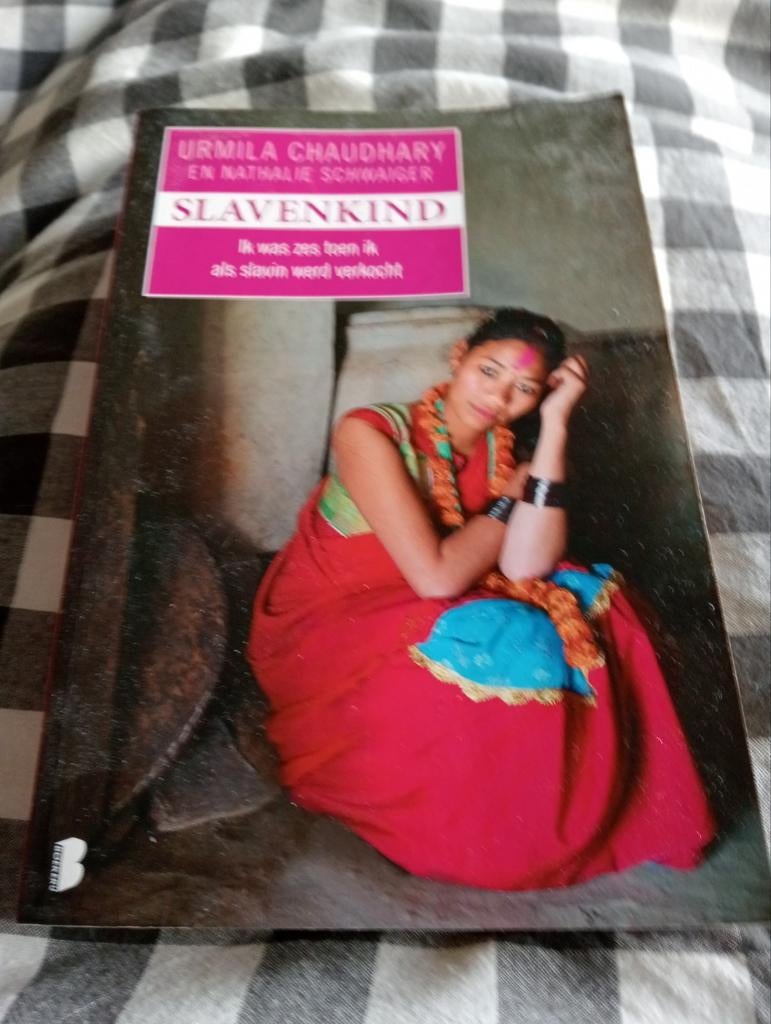 Slavenkind - Urmila Chaudhary & Nathalie Schwaiger, Ophalen of Verzenden, Gelezen, Urmila Chaudhary en Nathalie Schwaiger, Overige