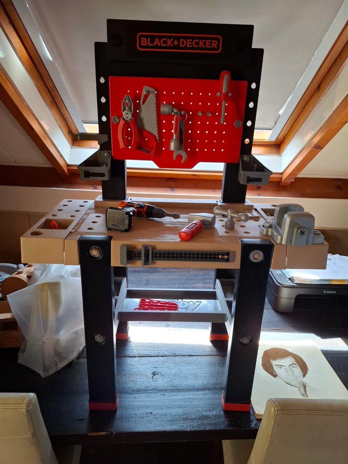 Black+Decker Werkbank voor kinderen met accessoires, Ophalen, Zo goed als nieuw, Minder dan 70 cm, Bankschroef