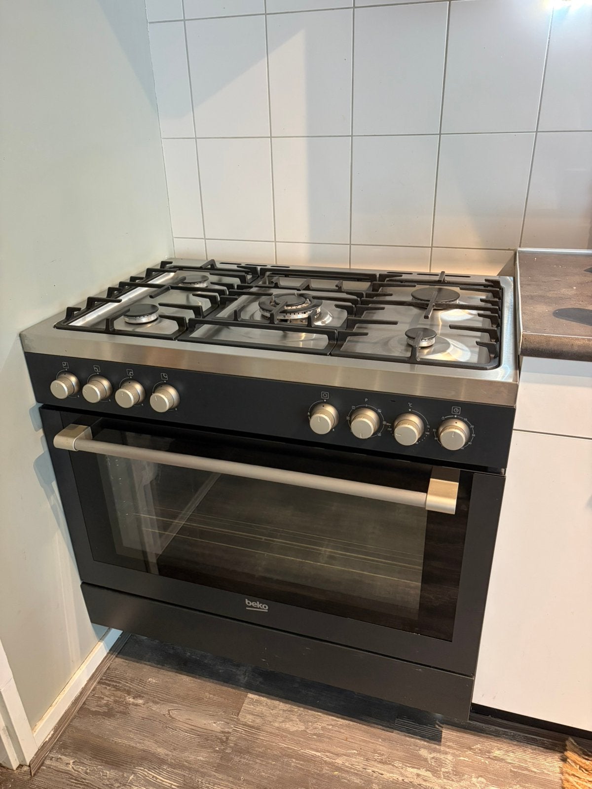 Beko gasfornuis 90 cm, Witgoed en Apparatuur, Fornuizen, Ophalen, 60 cm of meer, Zo goed als nieuw, Gas