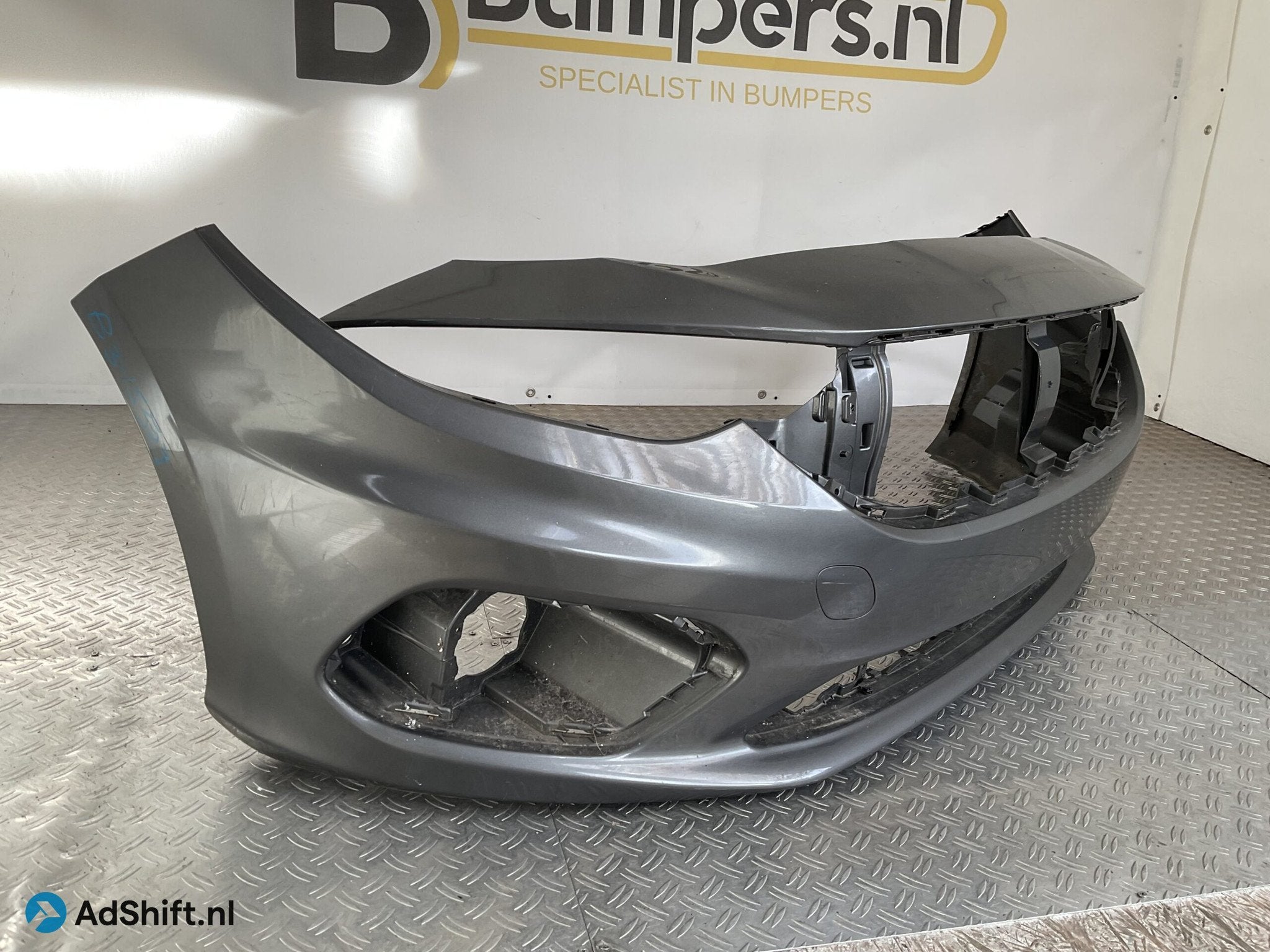 Bumper Fiat Tipo 2015-2023 735631451 Voorbumper B3-15527z, Bumper