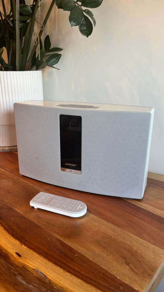 Bose SoundTouch 20 Wi-Fi Muzieksysteem - Wit, Ophalen of Verzenden, Zo goed als nieuw, Minder dan 60 watt, Bose