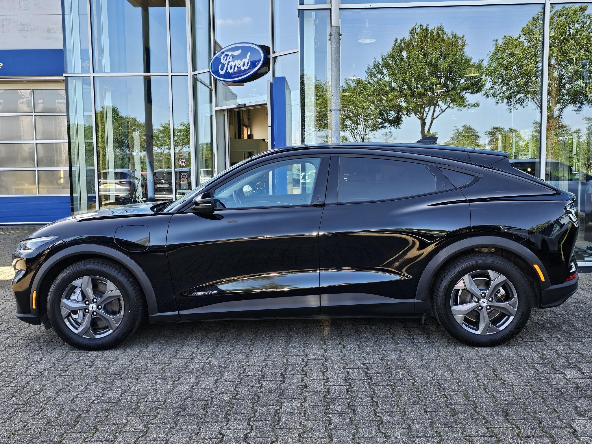 Ford Mustang Mach-E RWD 75 kWh Leder | Stoelverwarming | Ada, Automaat, Gebruikt, 258 pk, 40 min