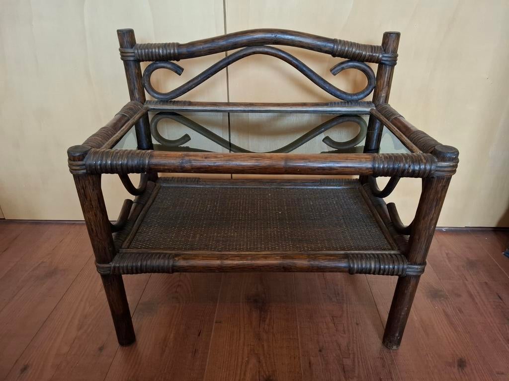 Vintage rotan kastje manou, Ophalen