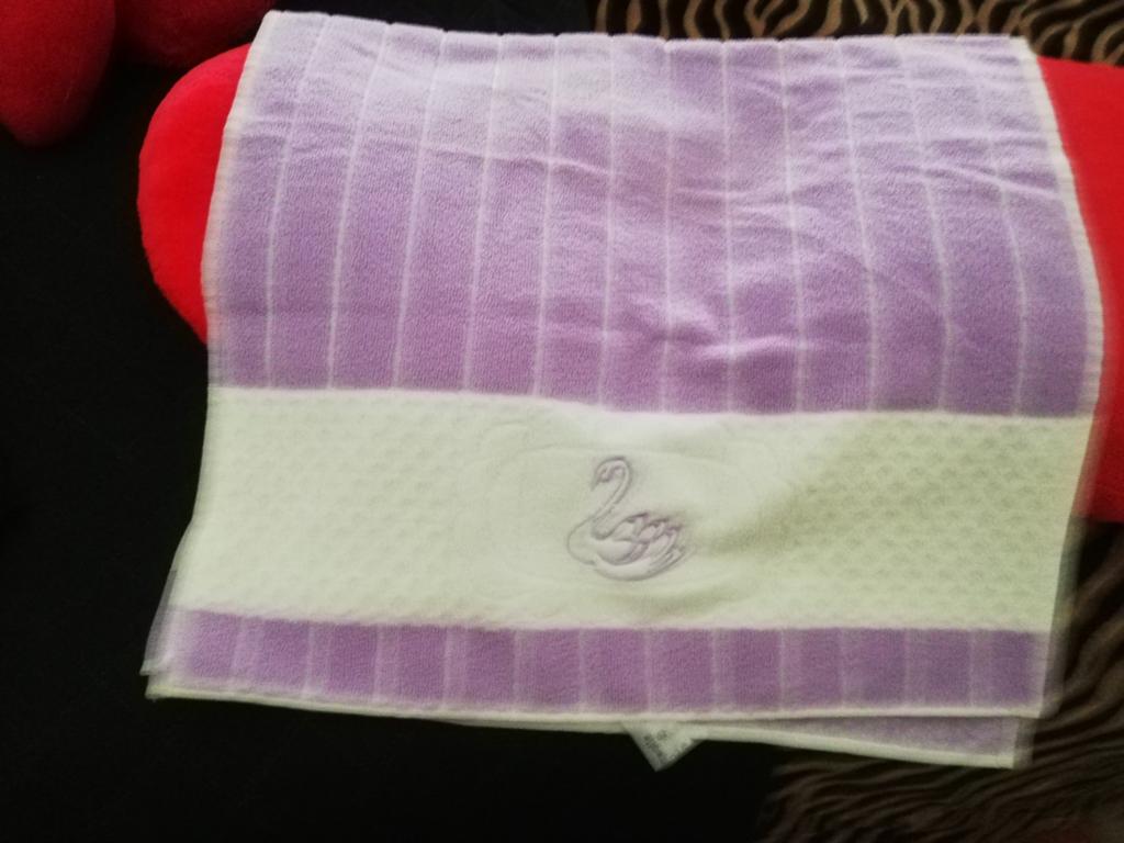 Nieuwe Lila badhanddoek, Ophalen of Verzenden, Nieuw