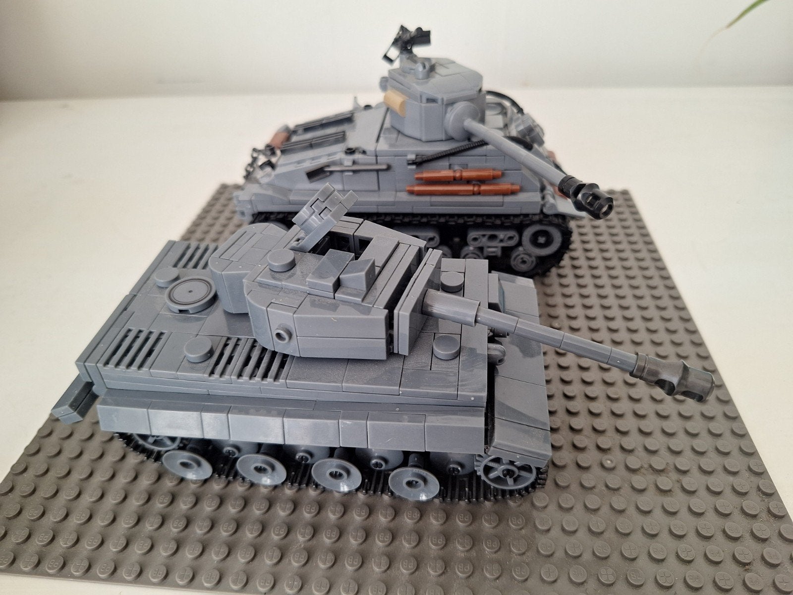 Lego tanks en wapens. Amerikaanse en Duitse soldaten., Ophalen of Verzenden, Nieuw