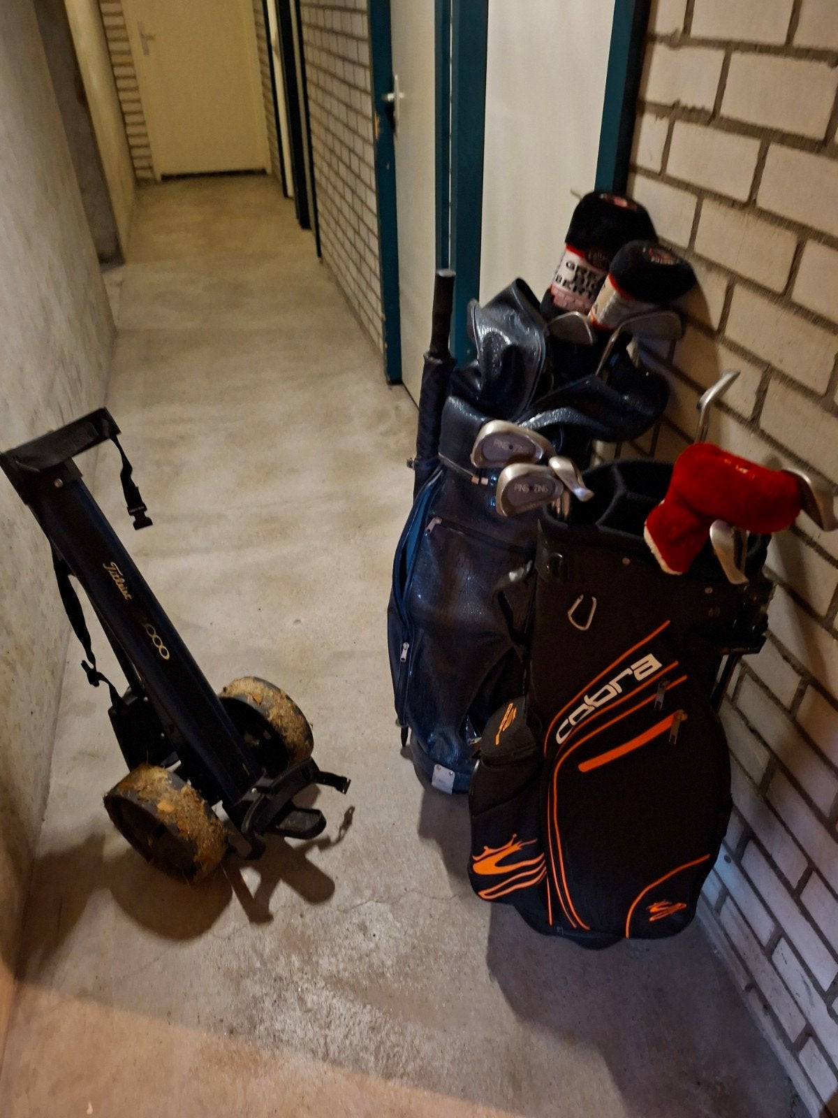 Uitgebreide golfset: Ping Zing, Callaway, trolley, ballen