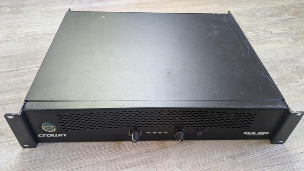 Crown xls 402 pa versterker, Ophalen, Gebruikt, 500 tot 1000 watt, P.A.