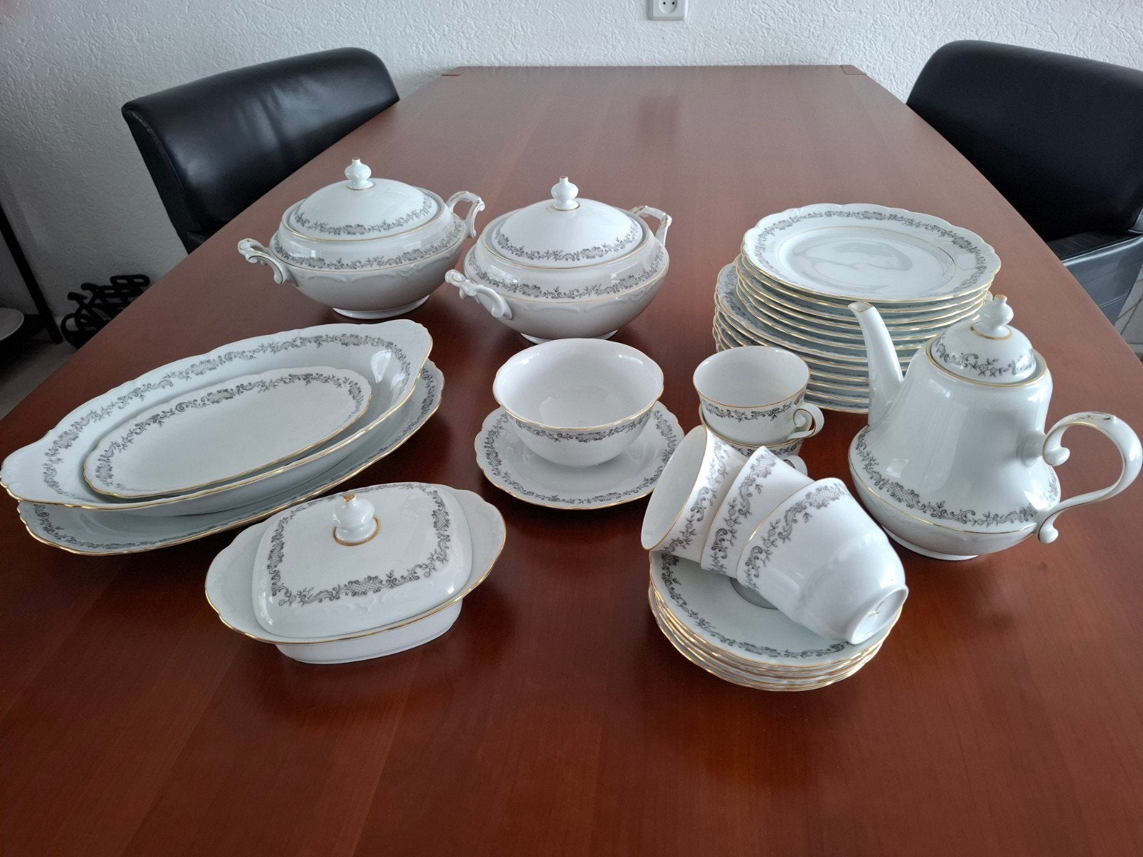 Klassiek servies, Ophalen