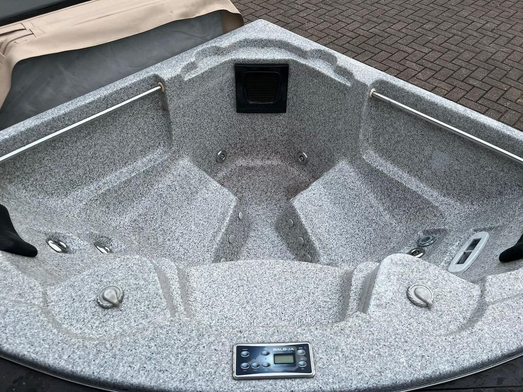 Uniek model 2 pers. Sunbelt Spa incl Plaatsing & Garantie, Ophalen, Gebruikt