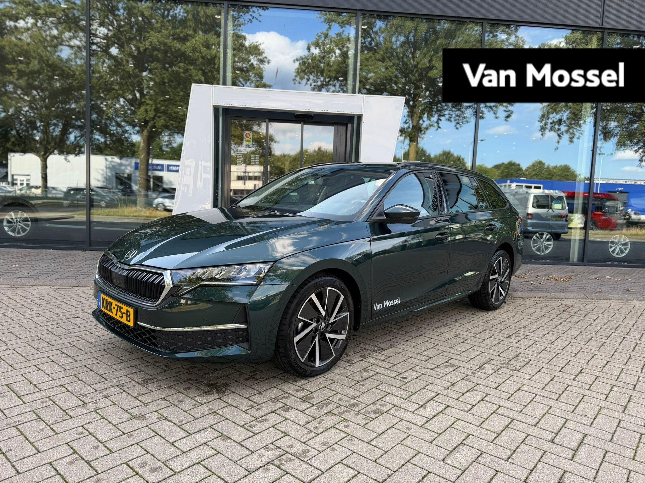 Skoda Octavia Combi 1.5 TSI MHEV Business Edition Plus | Aut, Auto's, 12 maanden, Stof, 1498 cc, Euro 6