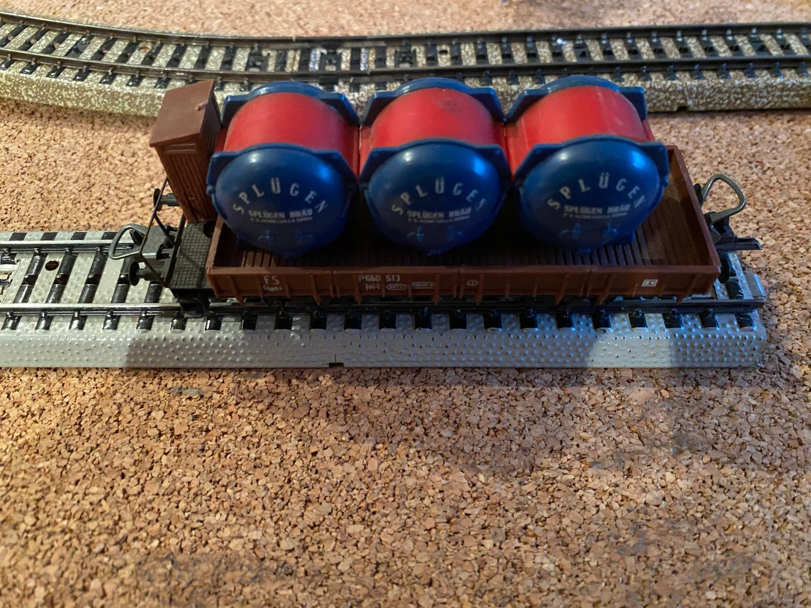 HO Tankwagon met 3 Spügen Bräu biervaten, Overige merken, Gebruikt, Gelijkstroom of Wisselstroom, Wagon