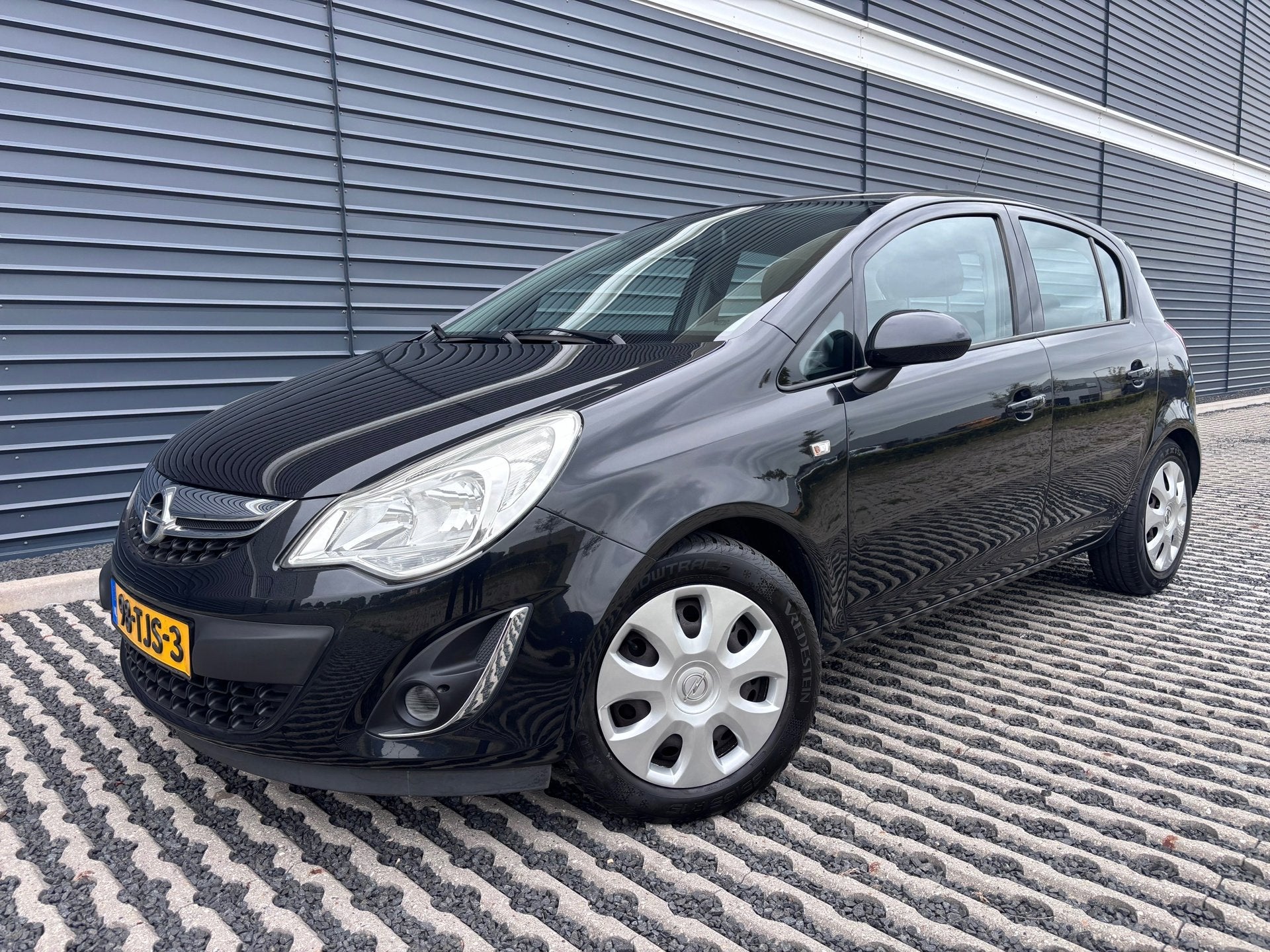 Opel Corsa 1.2-16V Anniversary Edition | 5-Deurs | Airco, Auto's, Voorwielaandrijving, Euro 5, Gebruikt, 4 cilinders