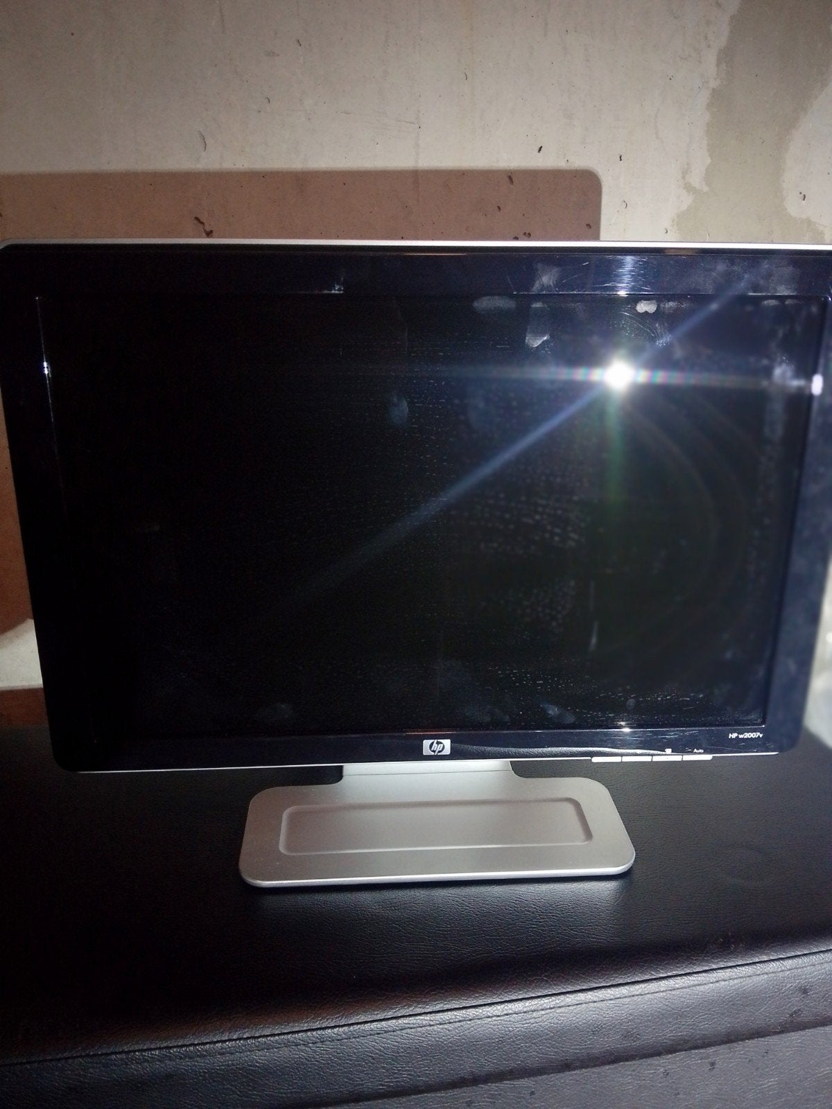 HP 2009v Monitor - 20 inch, Ophalen, Kantelbaar, HP, VGA
