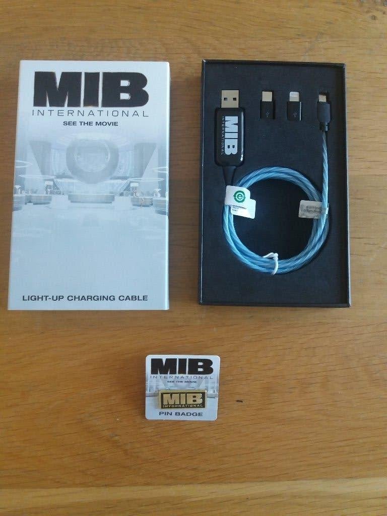 oplaadkabel Man in black collectors item, Ophalen of Verzenden, Nieuw, Minder dan 2 meter, Overige kabels