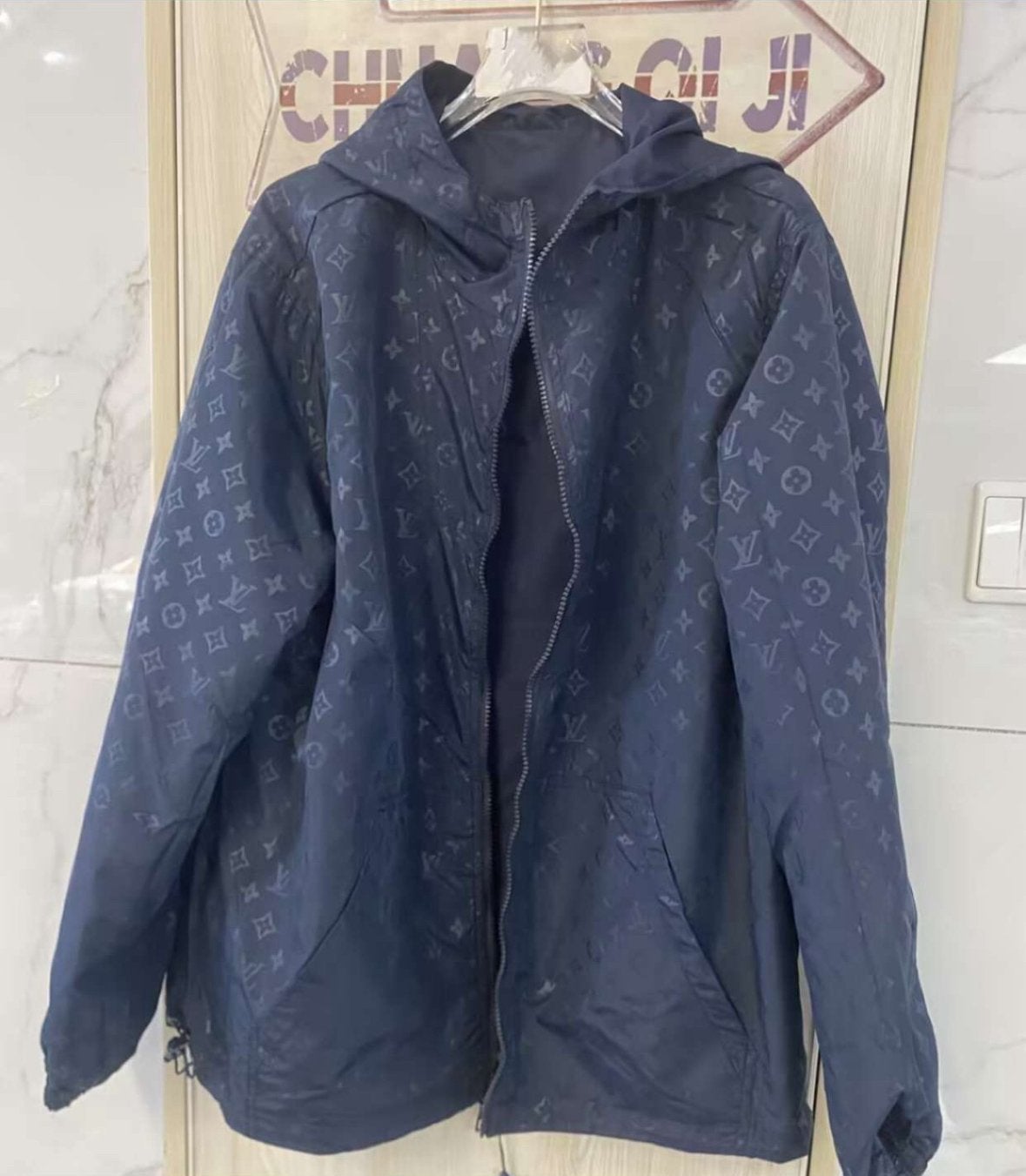 Louis vuitton windbreaker monogram, Kleding | Heren, Jassen | Zomer, Verzenden, Nieuw, Maat 48/50 (M), Blauw