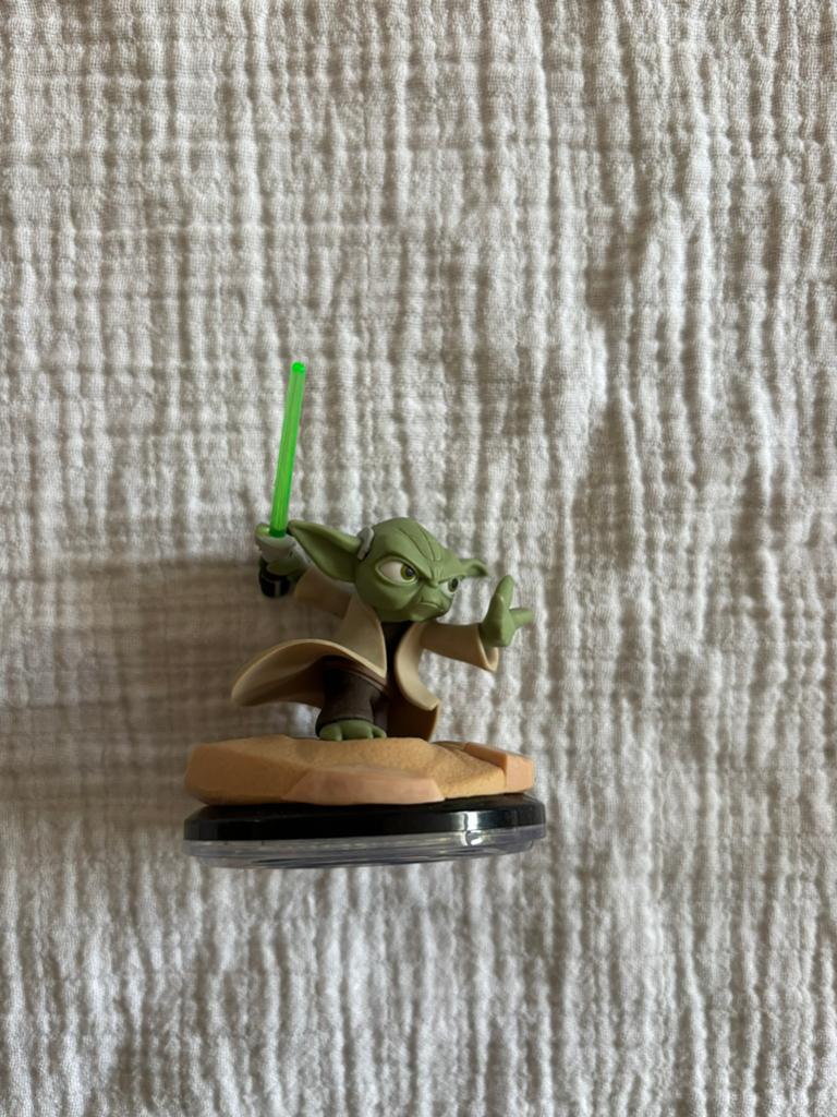 Disney infinity 3.0 star wars yoda, Ophalen of Verzenden, Zo goed als nieuw, Beeldje of Figuurtje