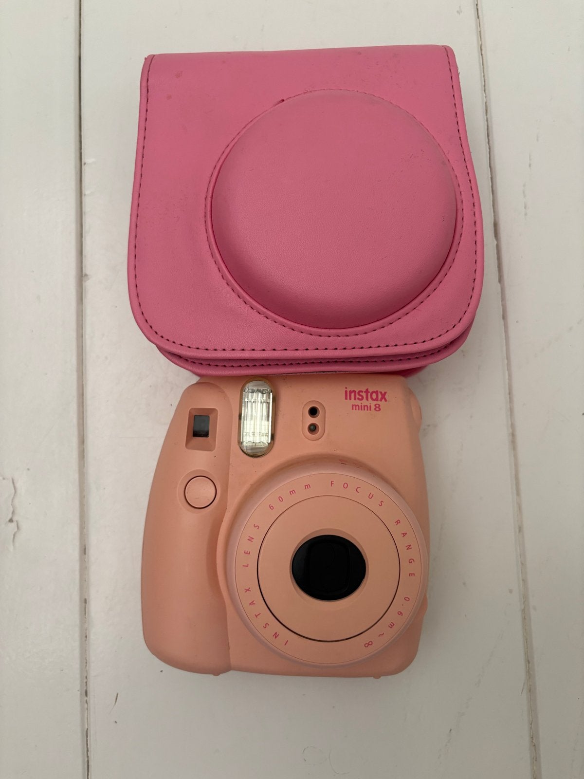 Fuji Instax Mini 8 Licht Roze Met Hoesje, Ingebouwde flitser, Gebruikt, Instant camera, Ophalen of Verzenden