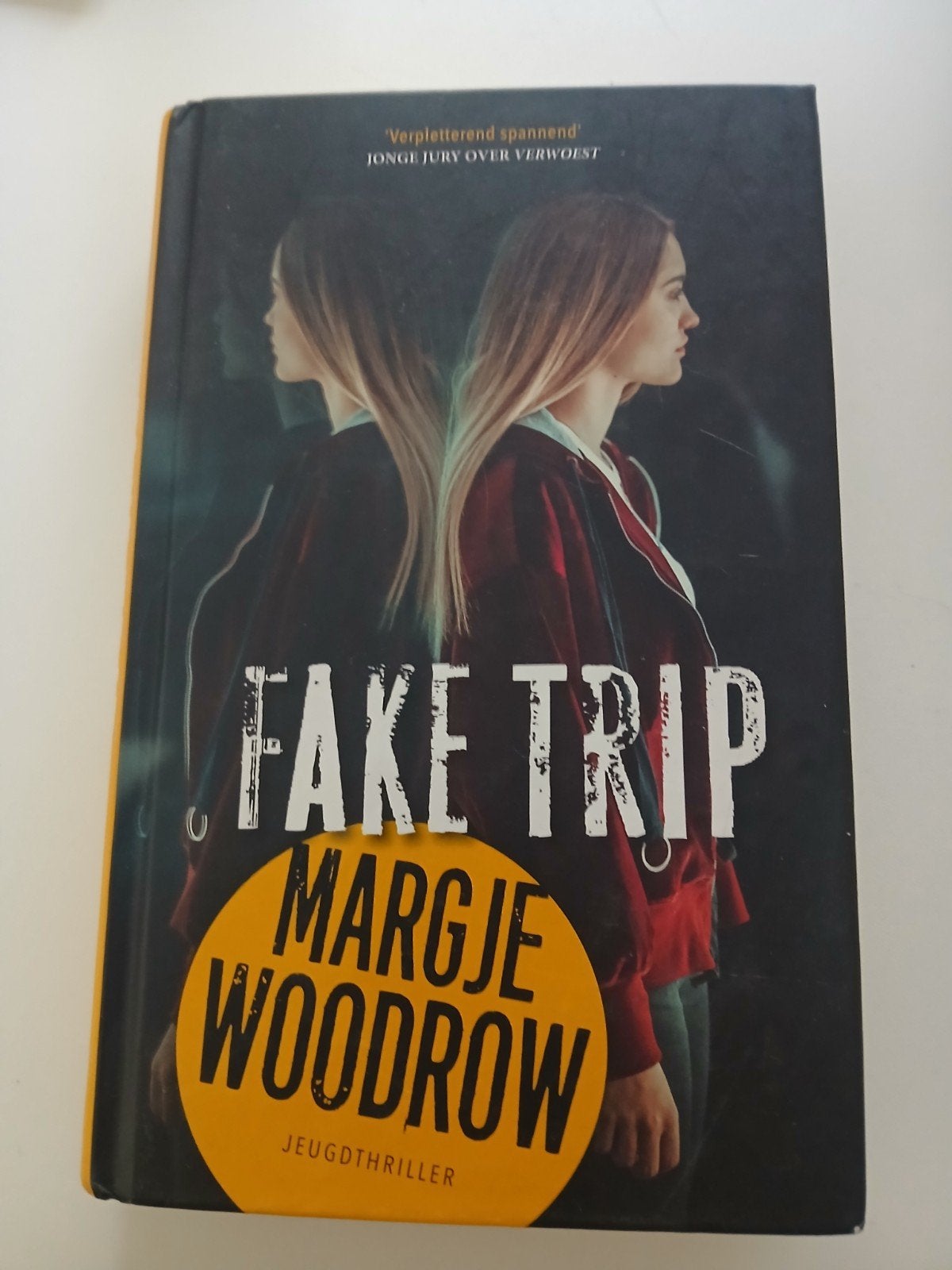Fake Trip - Margje Woodrow (Jeugdthriller), Ophalen of Verzenden, Zo goed als nieuw, Margje Woodrow, Nederland