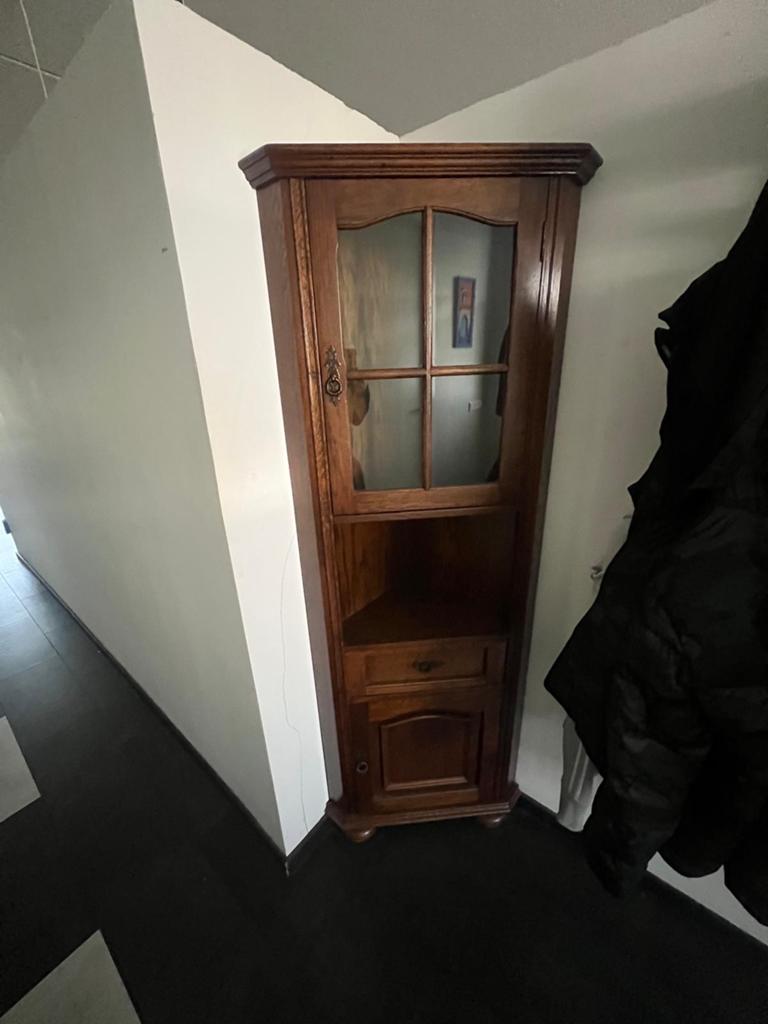 Antieke hoekkast van eikenhout met glas en lade, Huis en Inrichting, Kasten | Boekenkasten, Ophalen, Minder dan 50 cm, Gebruikt
