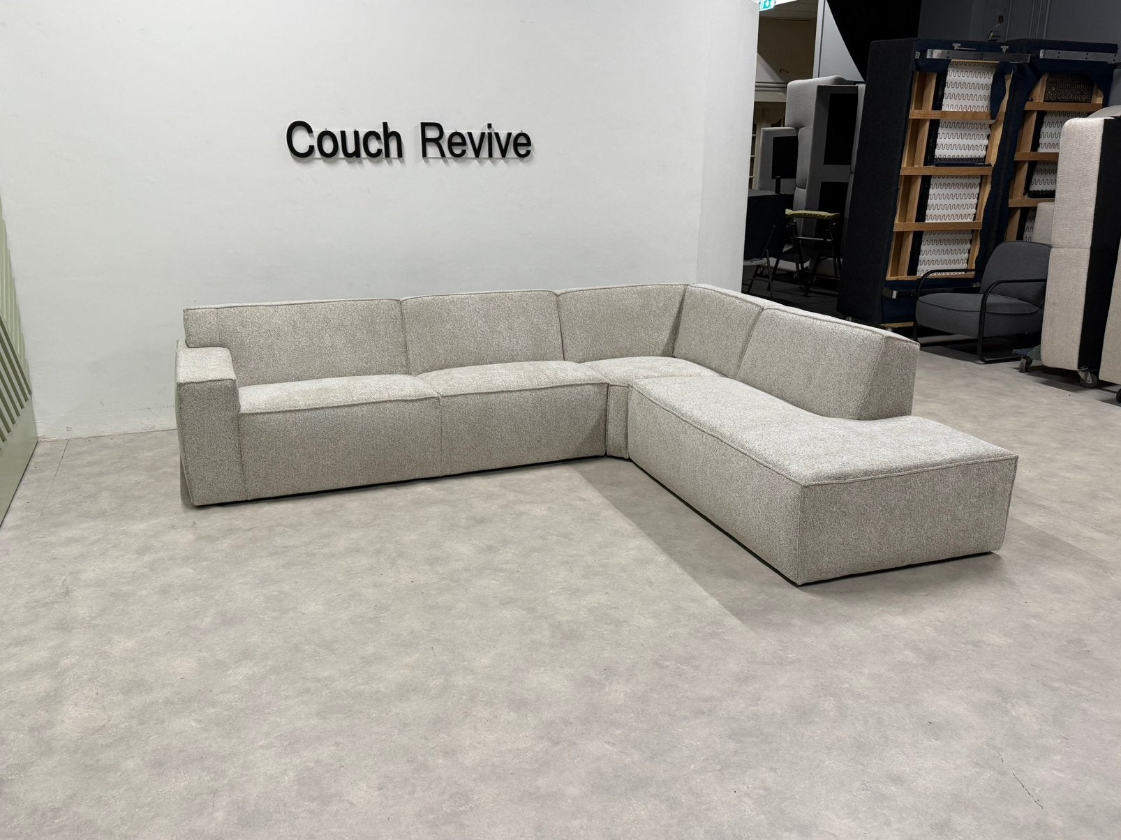 Grijze Design Hoekbank 295 x 250 | GRATIS LEVERING, Huis en Inrichting, Info@couchrevive.nl, -, Couch Revive, Ophalen of Verzenden