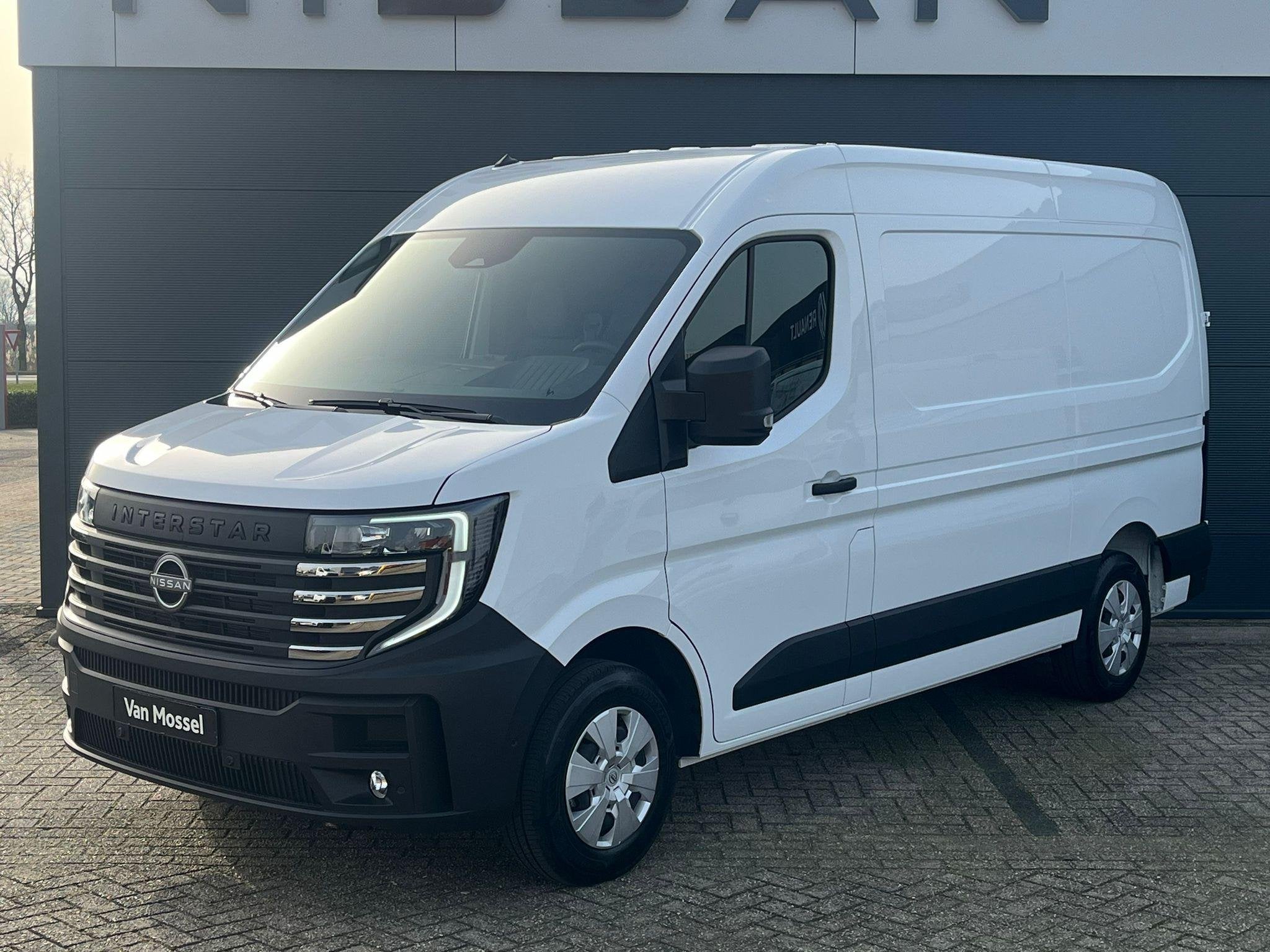 Nissan Interstar-e L2H2 Tekna 87 kWh 140PK | 0,0% Rente fina