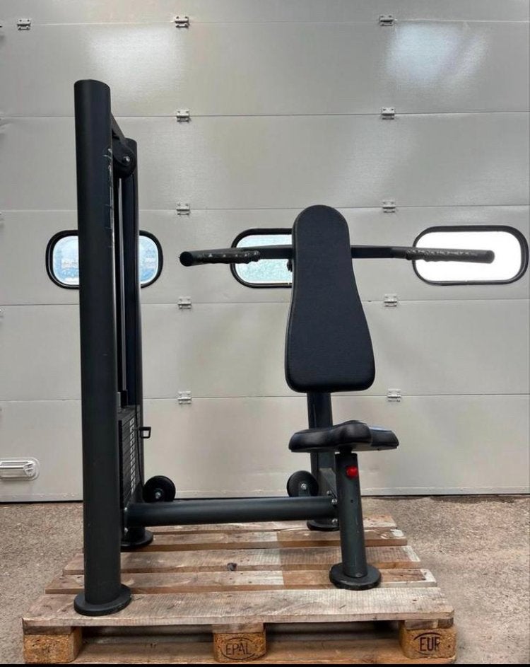 Panatta sec schouder press machine Black, Ophalen, Benen, Gebruikt, -