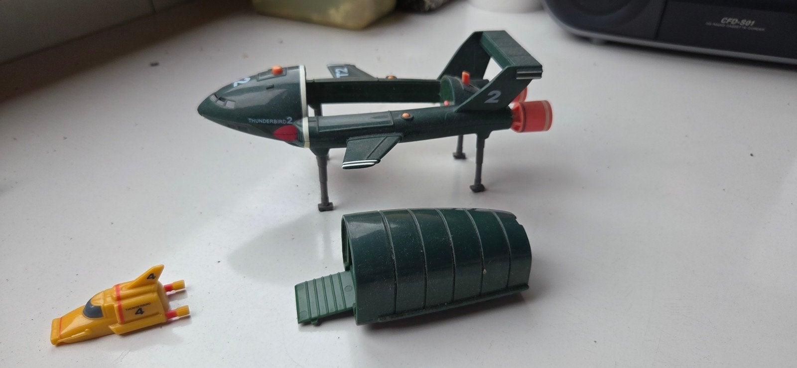 Thunderbirds 2 met Thunderbird 4 en Virgil Tracy figuur, Ophalen of Verzenden, Gebruikt