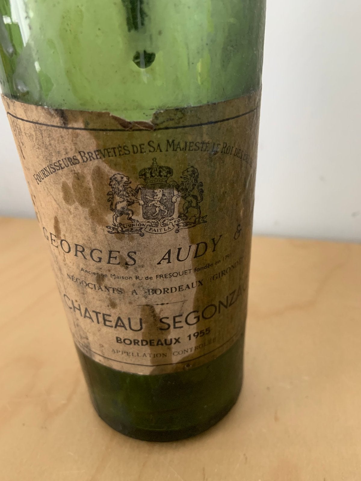 Smeedijzeren kandelaar  brocante   oude wijnfles uit 1955, Ophalen of Verzenden, Gebruikt, Frankrijk