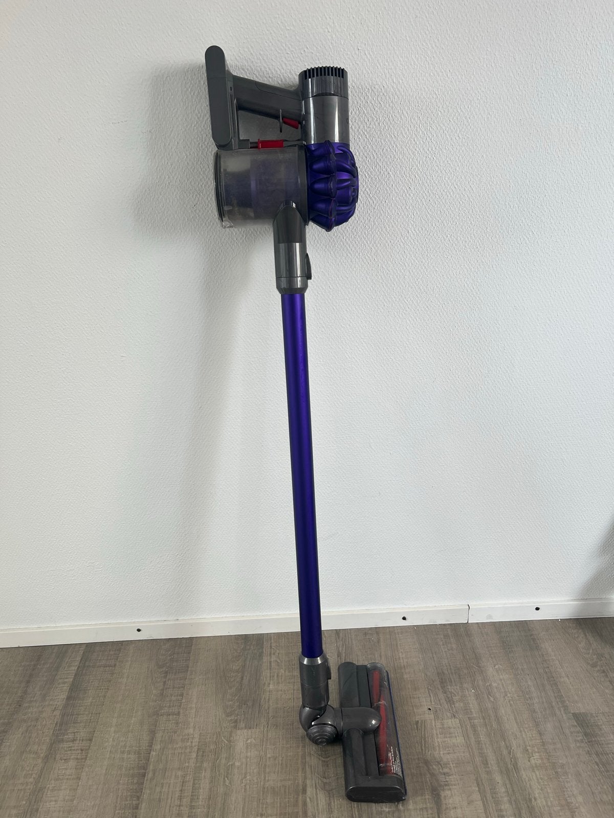 Dyson V6 Steelstofzuiger met accessoires en oplader, Ophalen, Gebruikt, Draadloos, Dyson