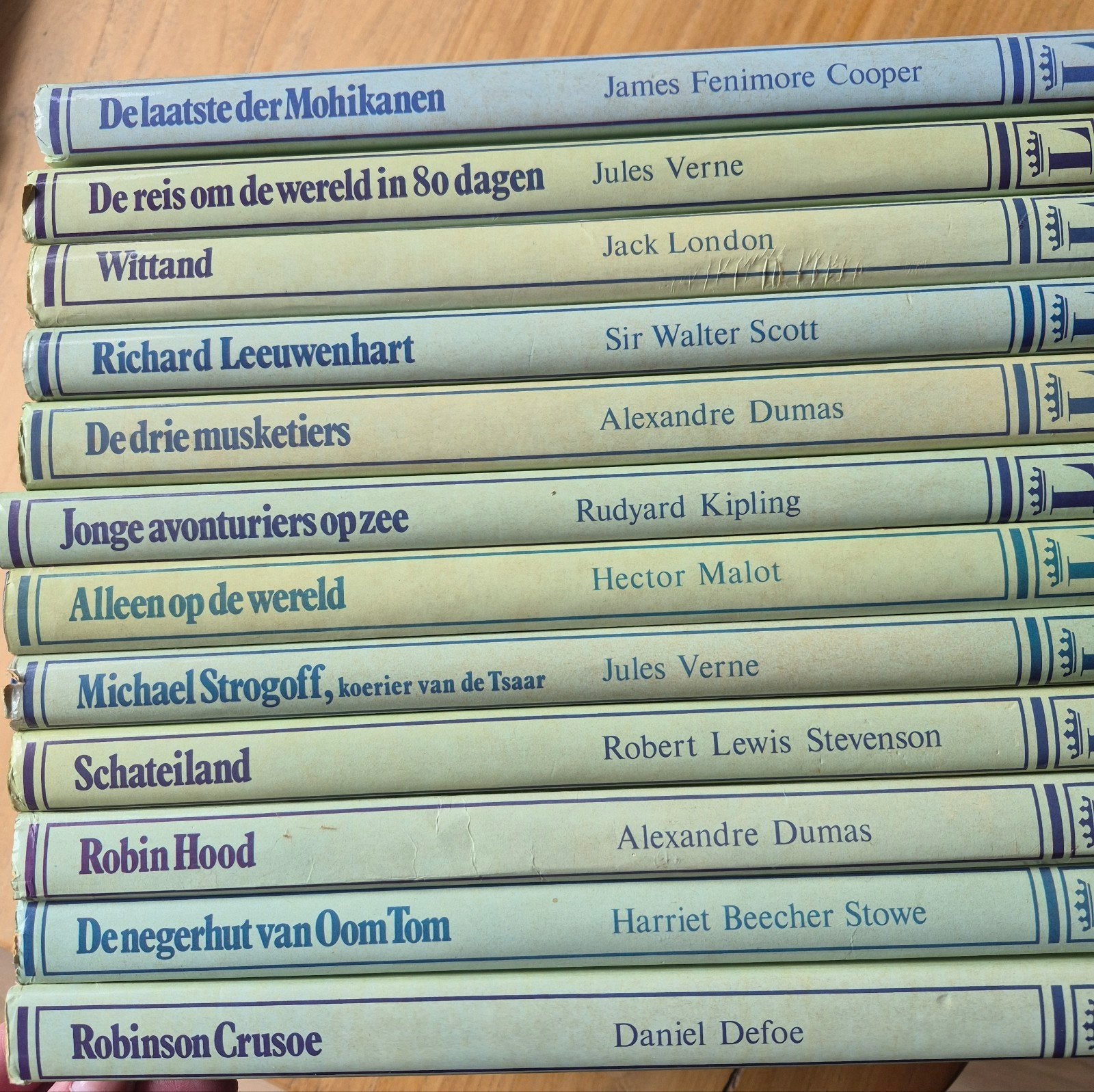 Klassieke boeken oa Jules Verne, Ophalen, Zo goed als nieuw