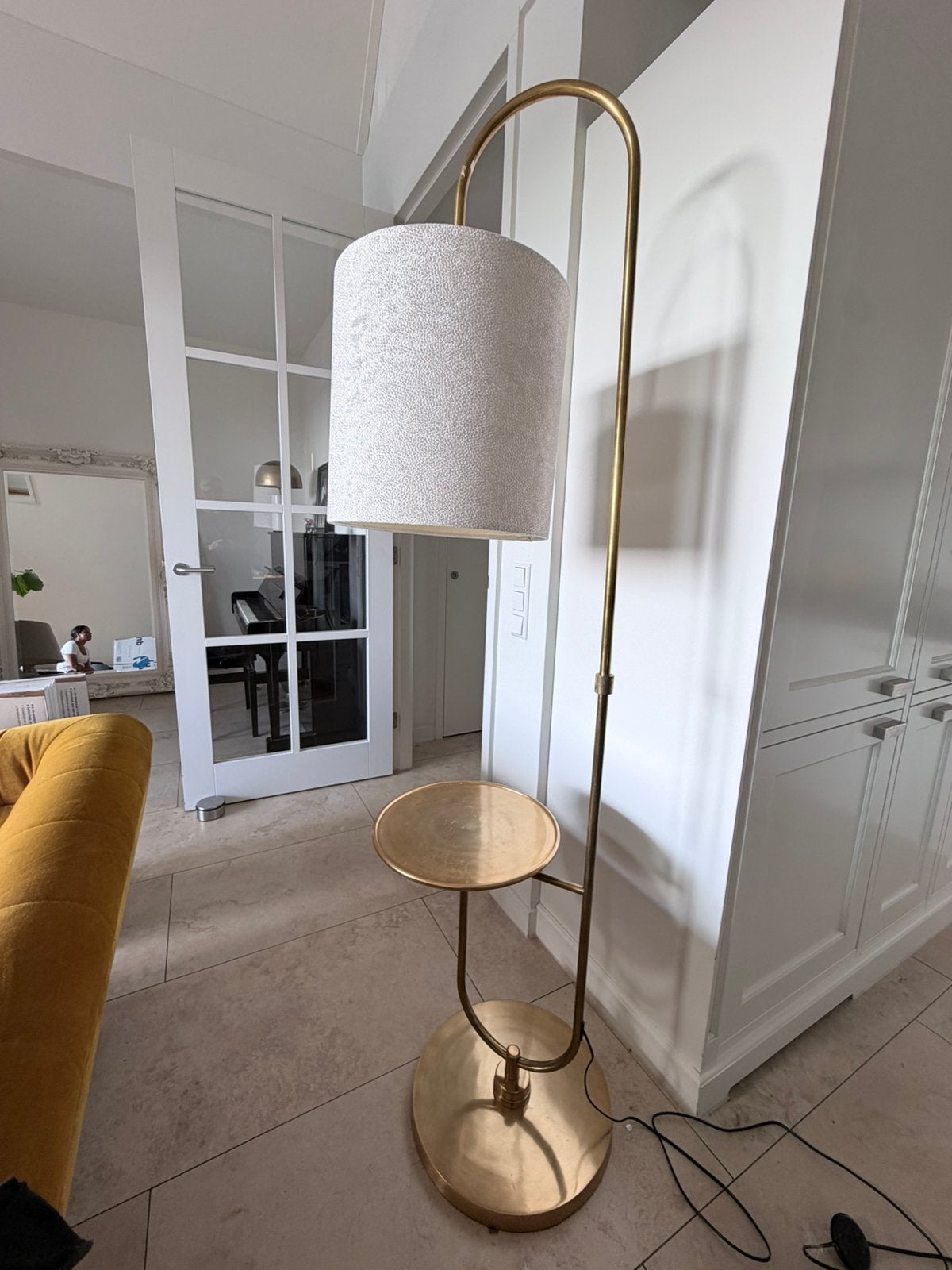 Staande lamp met tafeltje, Ophalen, Zo goed als nieuw, 150 tot 200 cm