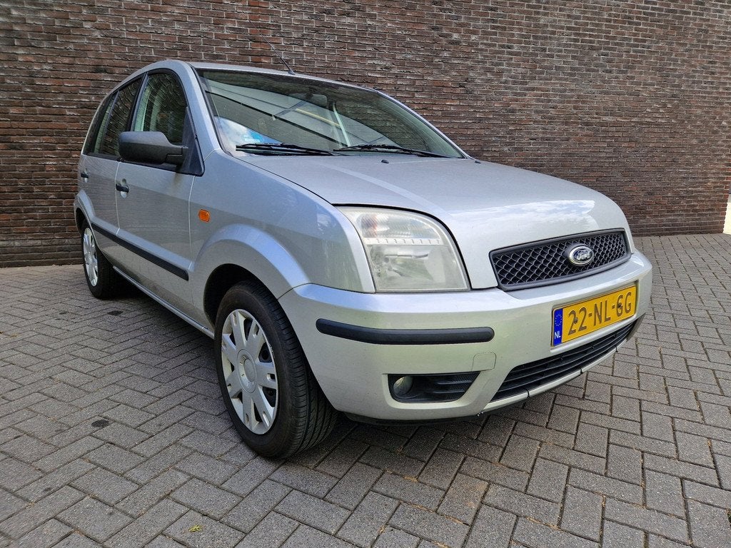 Ford Fusion 1.4-16V Trend airco APK 07-2027 radio tel keurig, Auto's, Ford, Voorwielaandrijving, Origineel Nederlands, Bedrijf