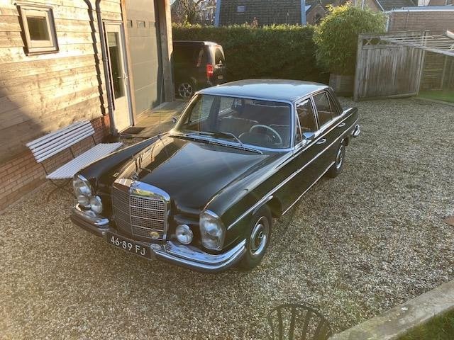 Mercedes-Benz S-klasse 280 S automaat. olijfgroen, Auto's, Oldtimers, Automaat, Achterwielaandrijving, Overige kleuren, Sedan